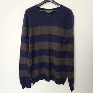 Vince Men's Sweater in Navy and Brown Stripes Medium